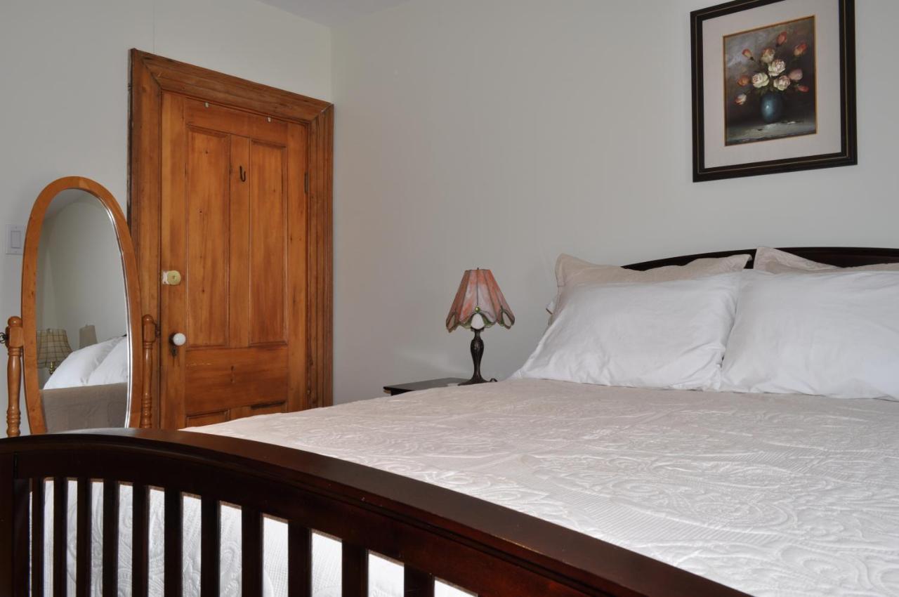 Holman'S Heritage Suites Summerside Bagian luar foto