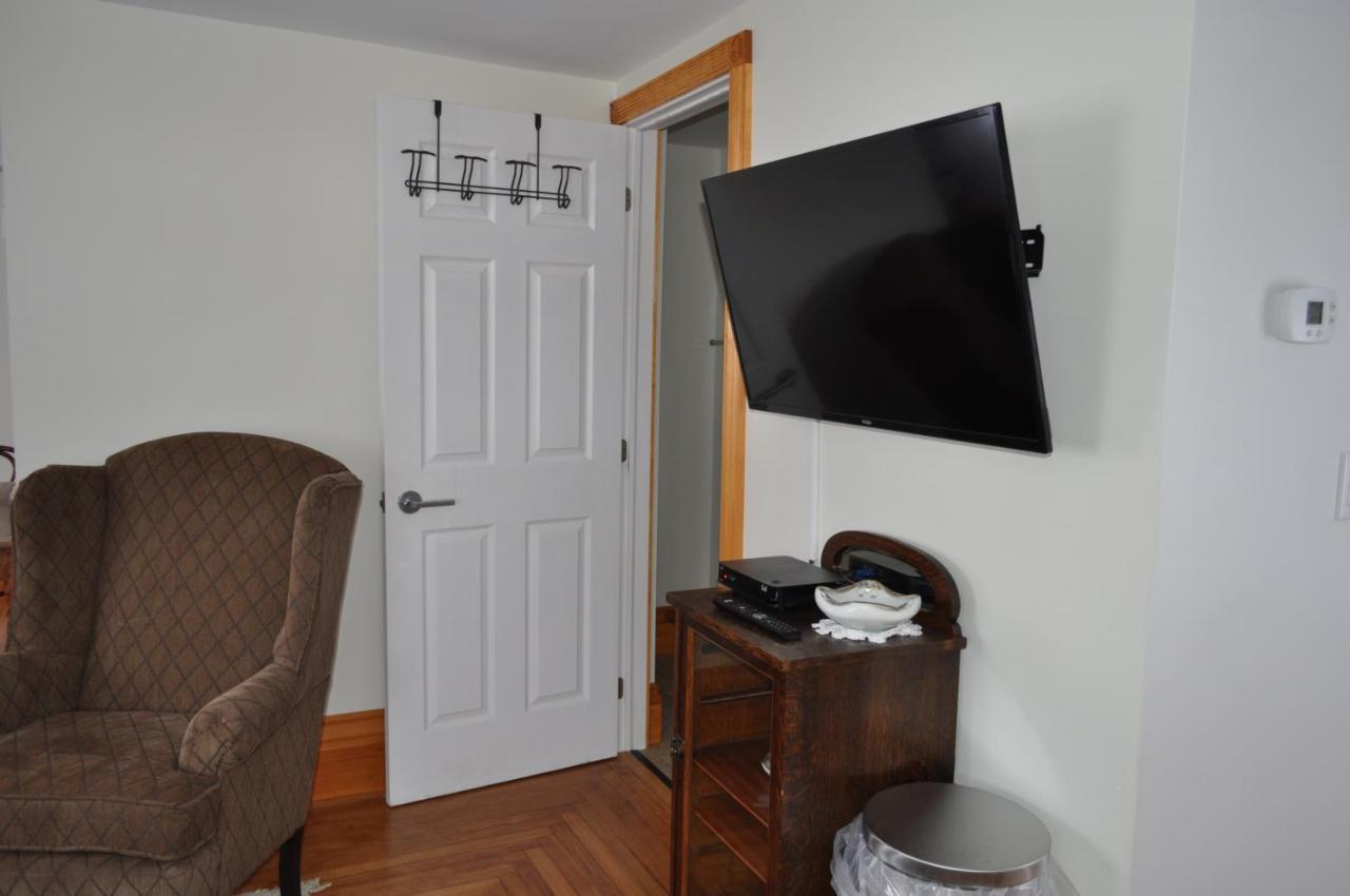 Holman'S Heritage Suites Summerside Bagian luar foto