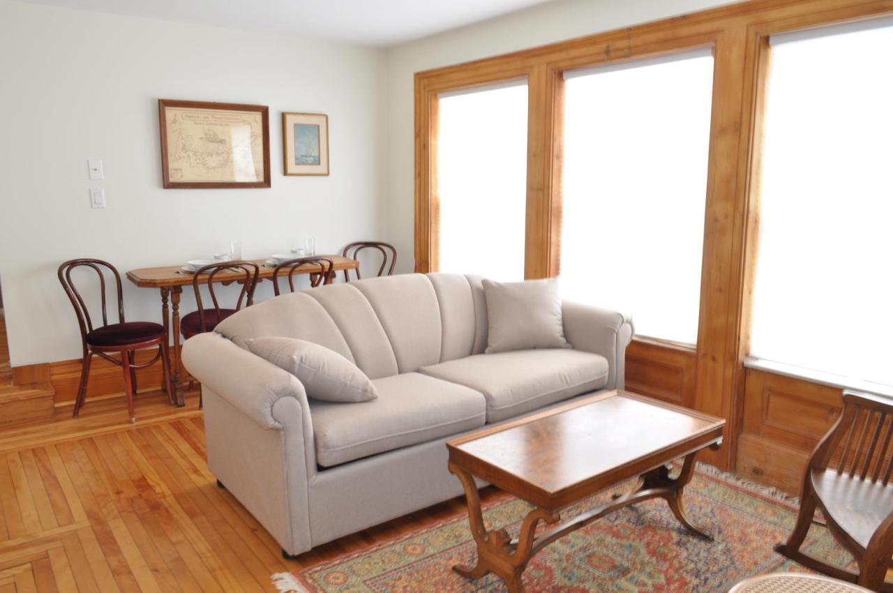 Holman'S Heritage Suites Summerside Bagian luar foto