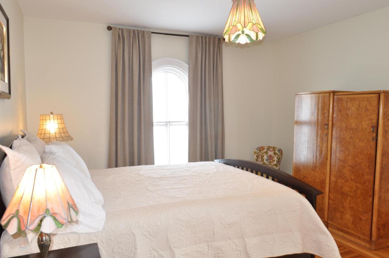 Holman'S Heritage Suites Summerside Bagian luar foto