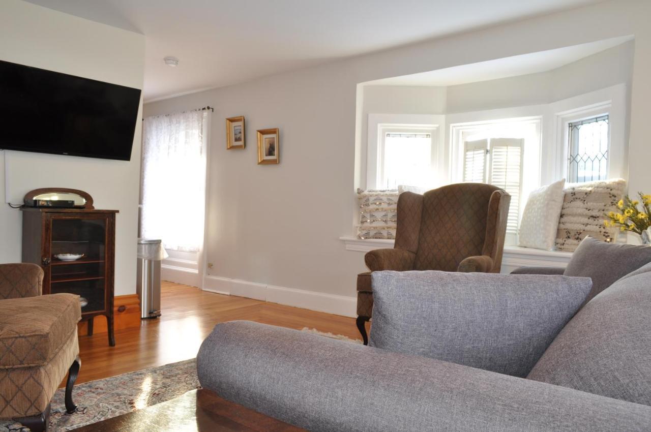 Holman'S Heritage Suites Summerside Bagian luar foto