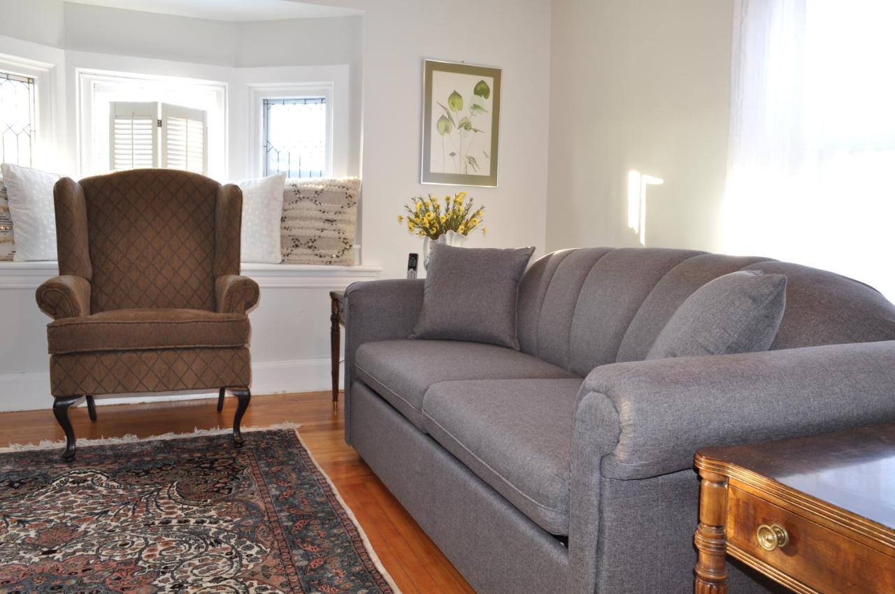 Holman'S Heritage Suites Summerside Bagian luar foto
