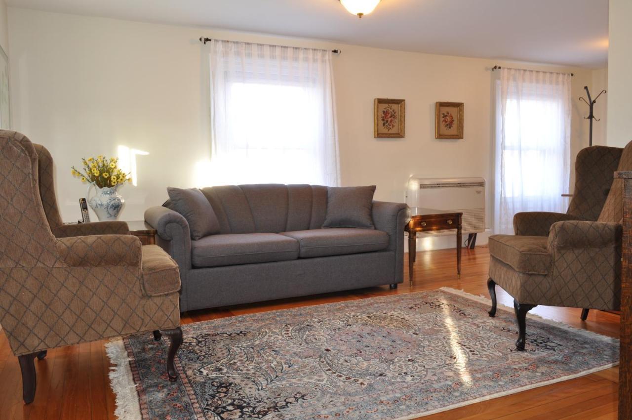 Holman'S Heritage Suites Summerside Bagian luar foto